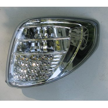 Suzuki SX-4 оптика задняя LED хром