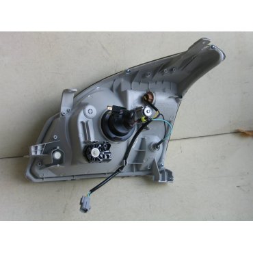 Toyota Land Сruiser 120 Prado оптика передняя LED стиль Benz W222