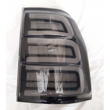 Mitsubishi Pajero Mk4 2006+ оптика задняя LED  черная WH