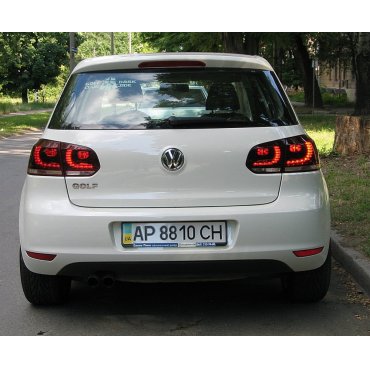 Volkswagen Golf 6 оптика задняя LED  R20 красная