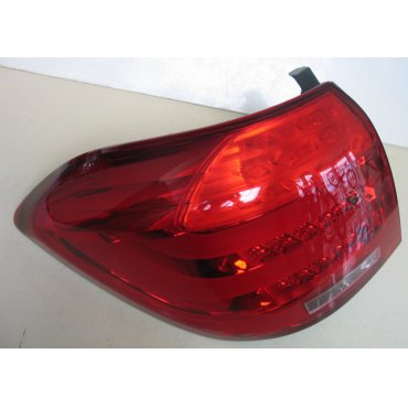 Toyota Highlander 2008 оптика задняя LED красная