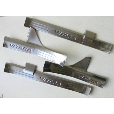 Suzuki Vitara 2015 накладки верхние на пороги дверных проемов широкие 