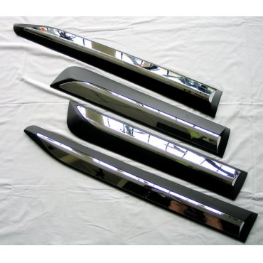 Toyota Hilux Revo 2014 молдинги дверные черные с хром вставкой  ABS 
