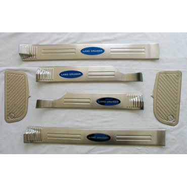 Toyota Land Cruiser 200 2016+ накладки защитные на пороги верхние