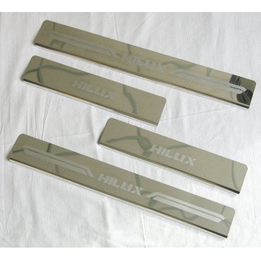 Toyota Hilux Revo 2014 накладки на пороги дверных проемов тип W